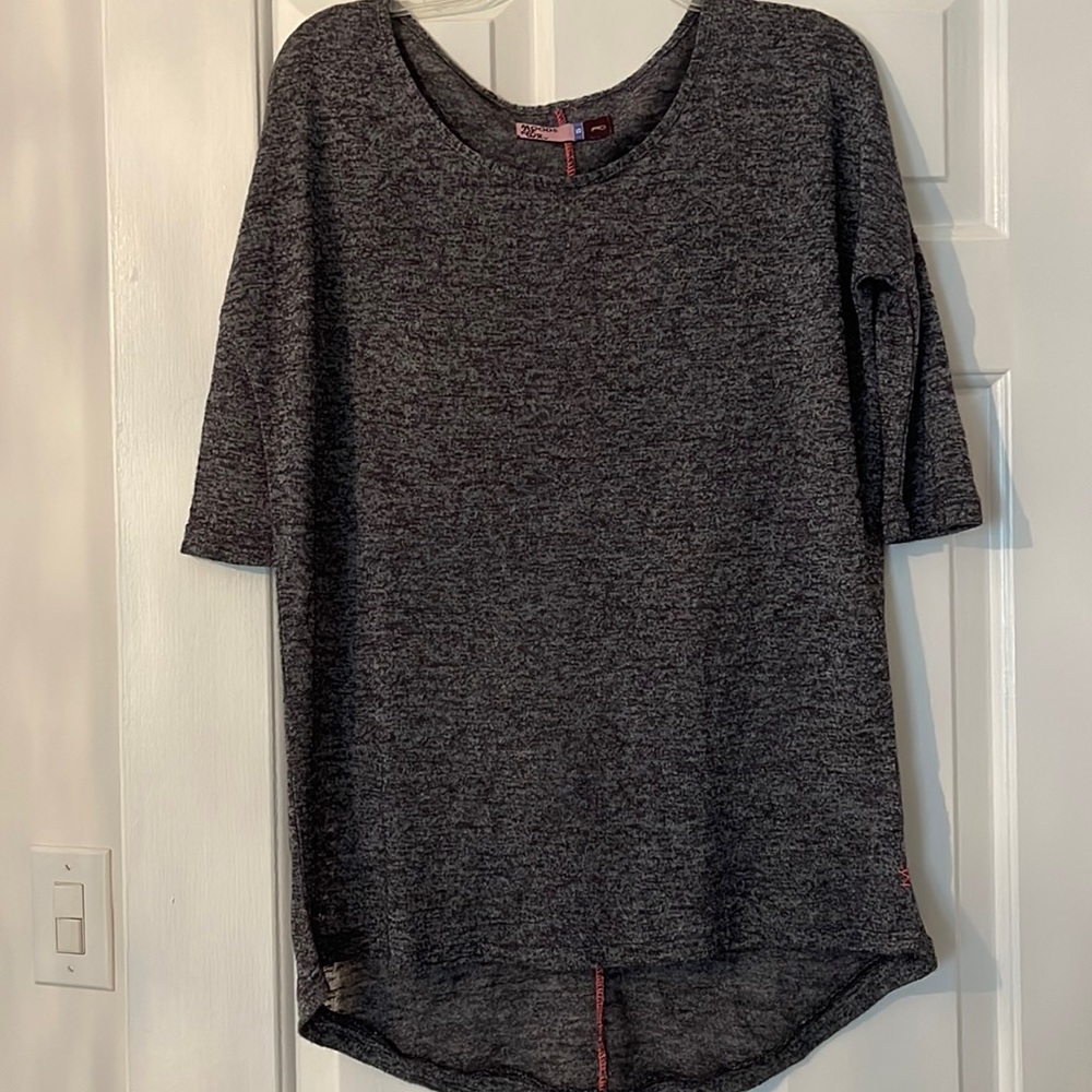 3/4 sleeve tee shirt